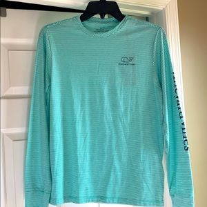 NWT Boy’s Long Sleeve Vineyard Vines Tee